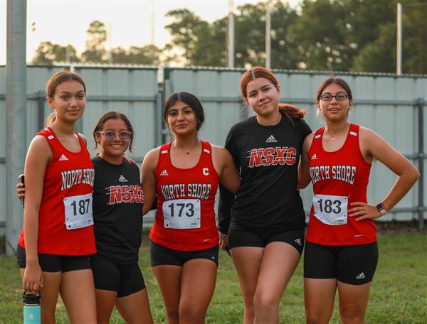 Group of female Cross Country runners