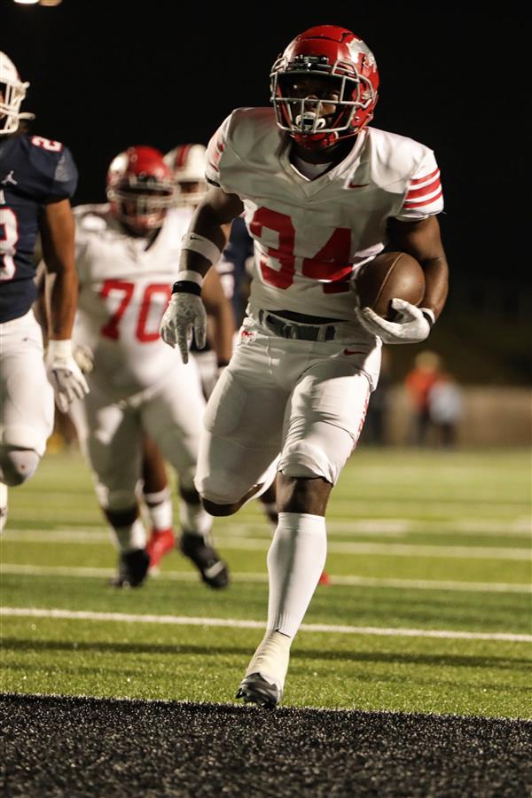 Number 34 going for a touch down